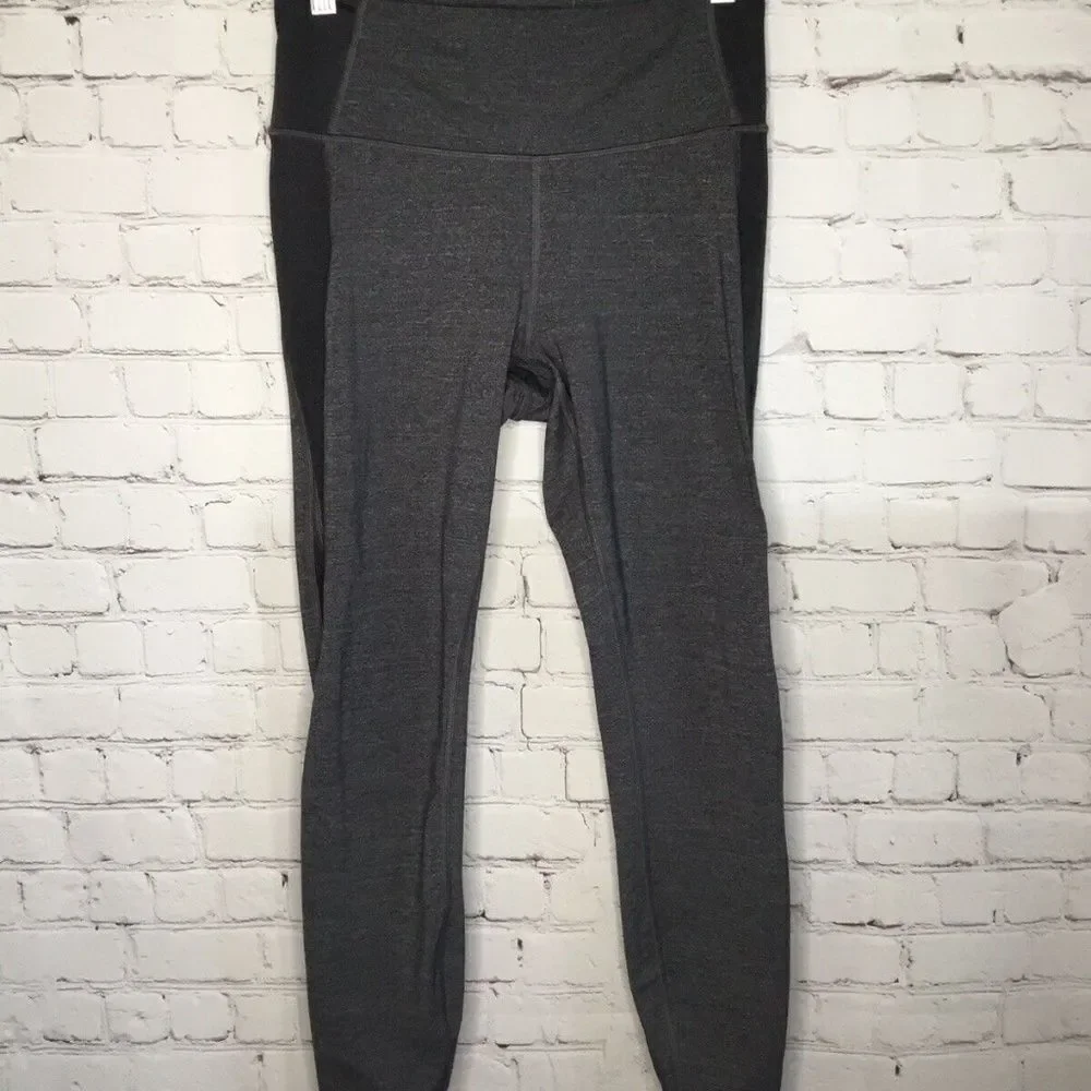 lululemon‎ Women's Gray Capris Leggings Yoga Size 8 - Picture 5 of 9